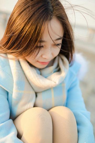 他的巨物撑开她的花缝的导演是谁